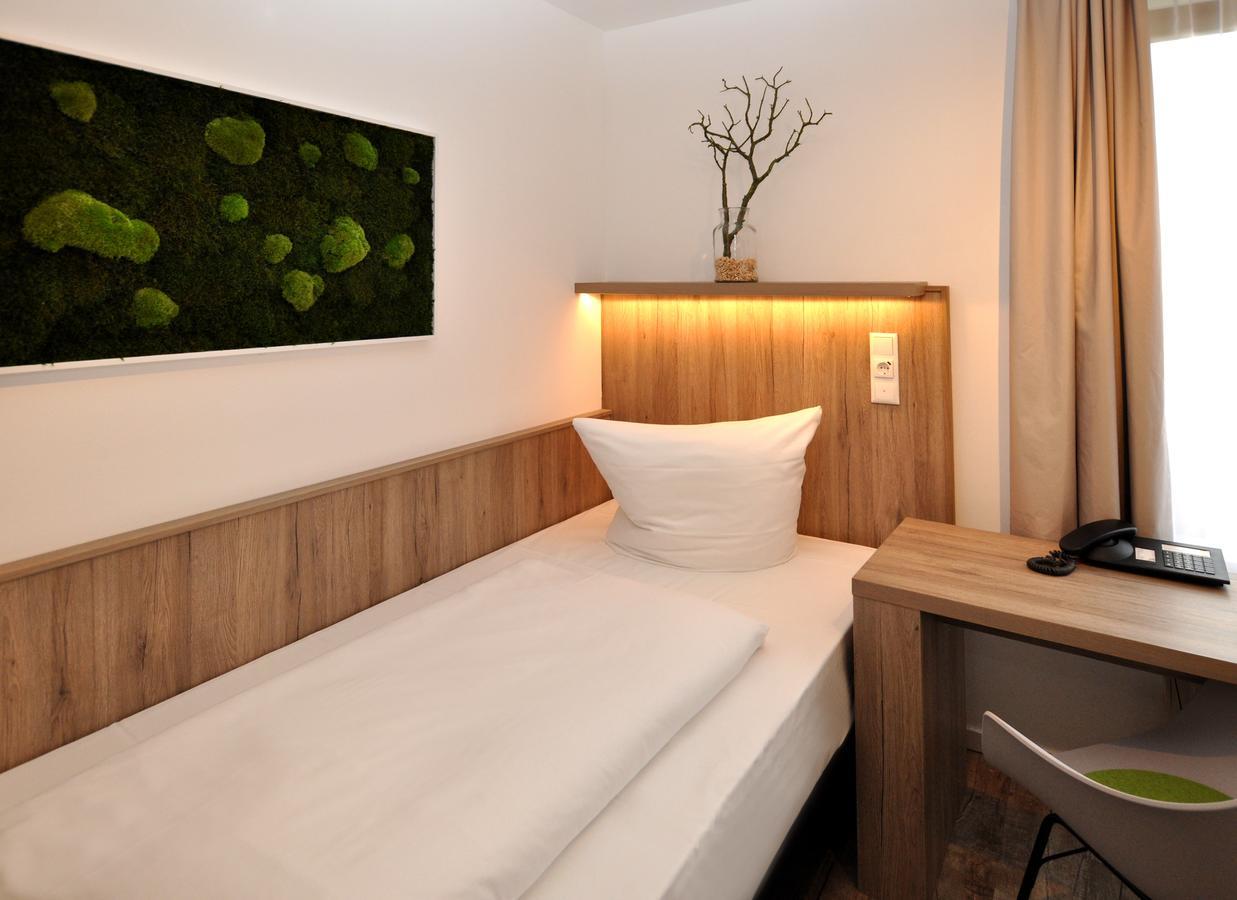Hotel Perlach Allee By Blattl Munich Exterior photo